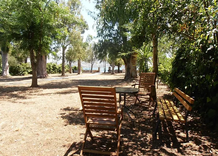 Ormos Drepanou Apartments