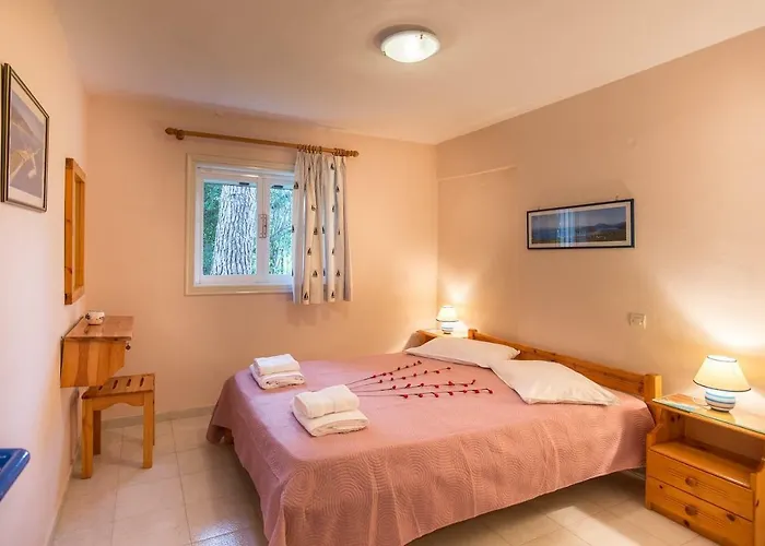 Ormos Drepanou Apartments